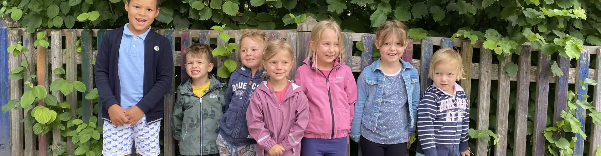 Was die Kinderbetreuung in der Kindertagesstätte Adelsried so besonders macht Die Kinder der Adelsrieder Kindertagesstätte freuen sich auf neue Betreuer (m/w/d). / Foto: Gemeinde Adelsried