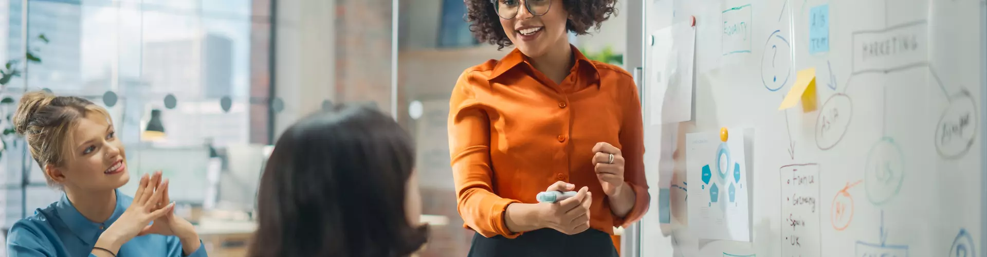 Female Leadership – Führen Frauen wirklich anders? Foto: Gorodenkoff, stock.adobe.com