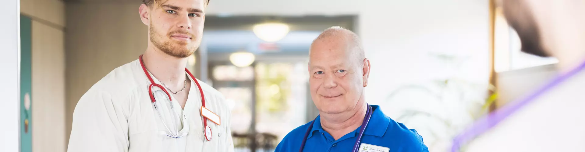 Pflegefachkräfte tragen viel Verantwortung: sie helfen und geben selbstlos ihr Bestes für Andere, Foto: EBS.