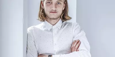 (C) VMM Wirtschaftsverlag